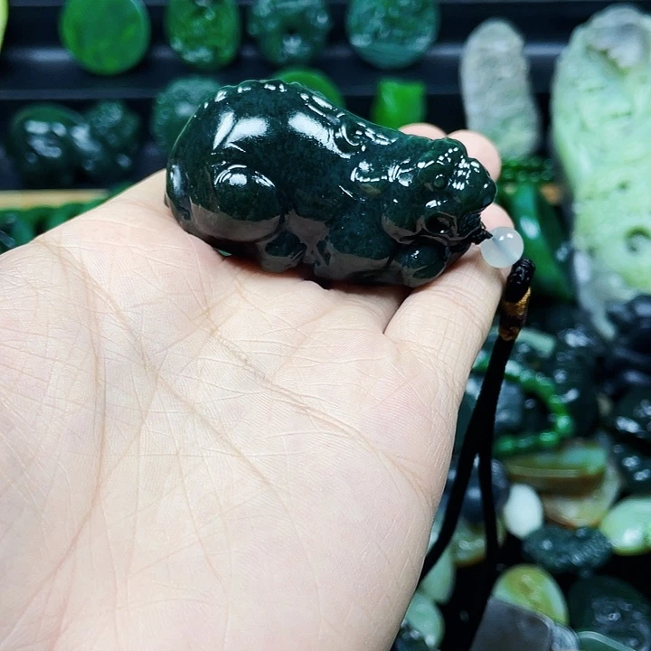 和田玉未镶嵌珠宝奇石