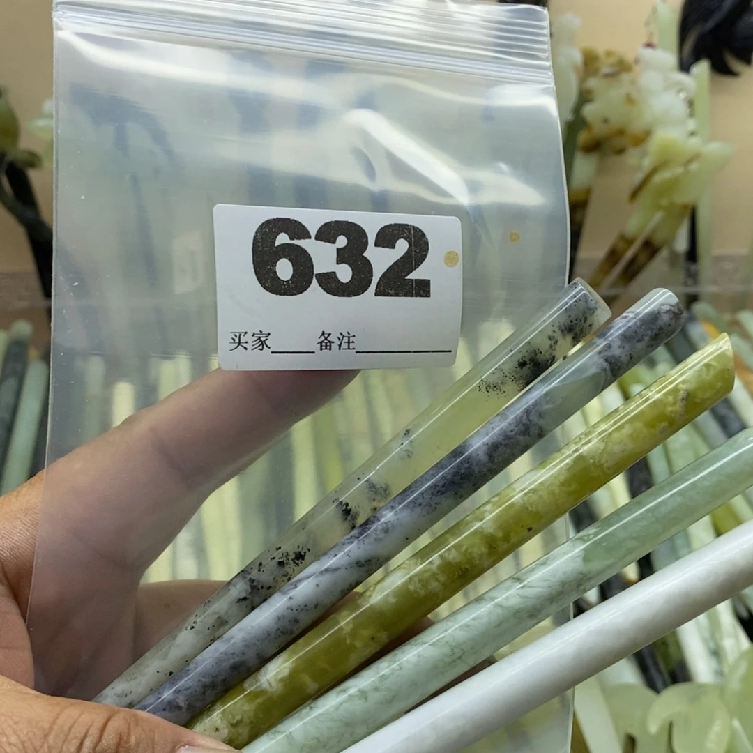 ****璃蛇纹石玉合金颈饰