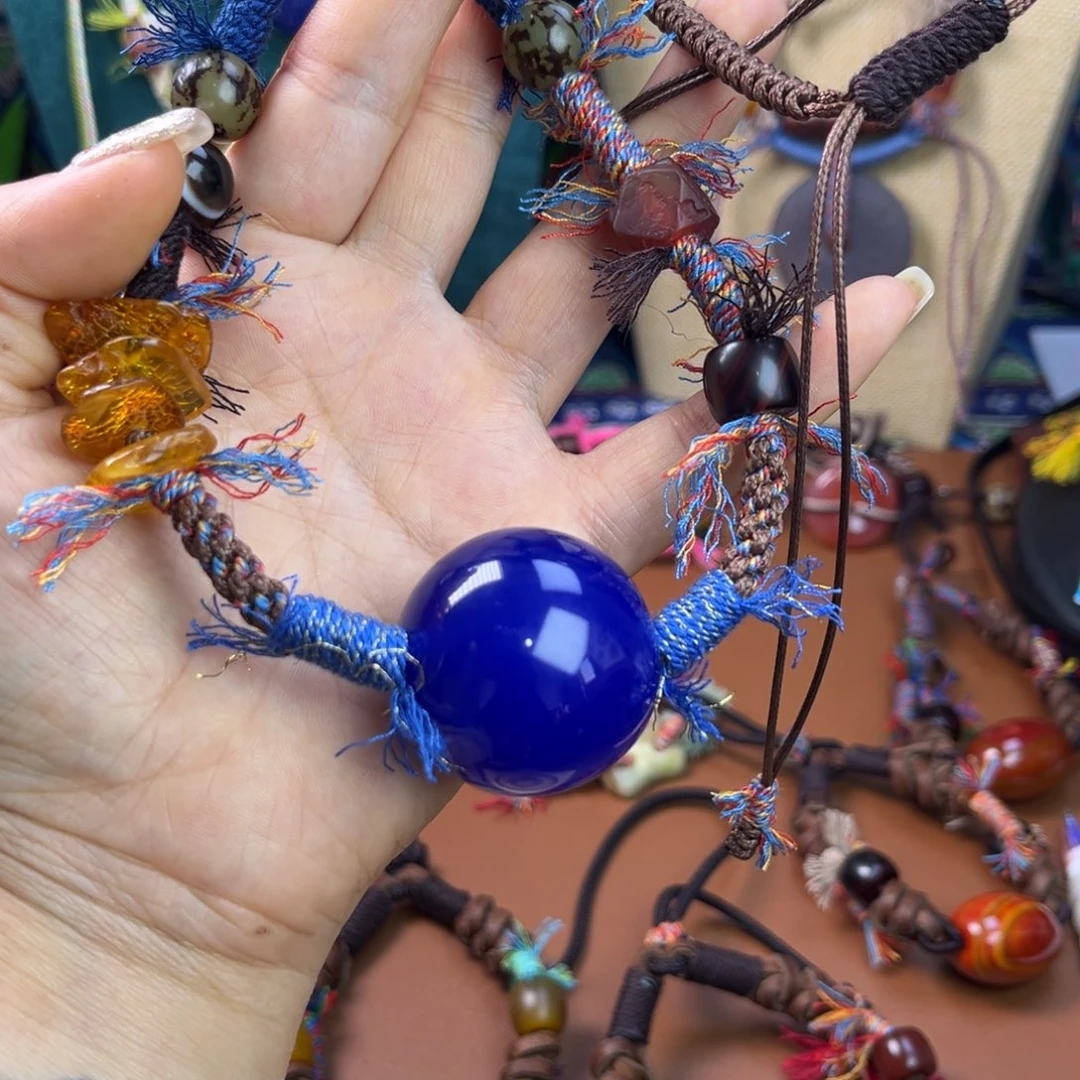 玛瑙/玉髓颈饰未镶嵌与**同