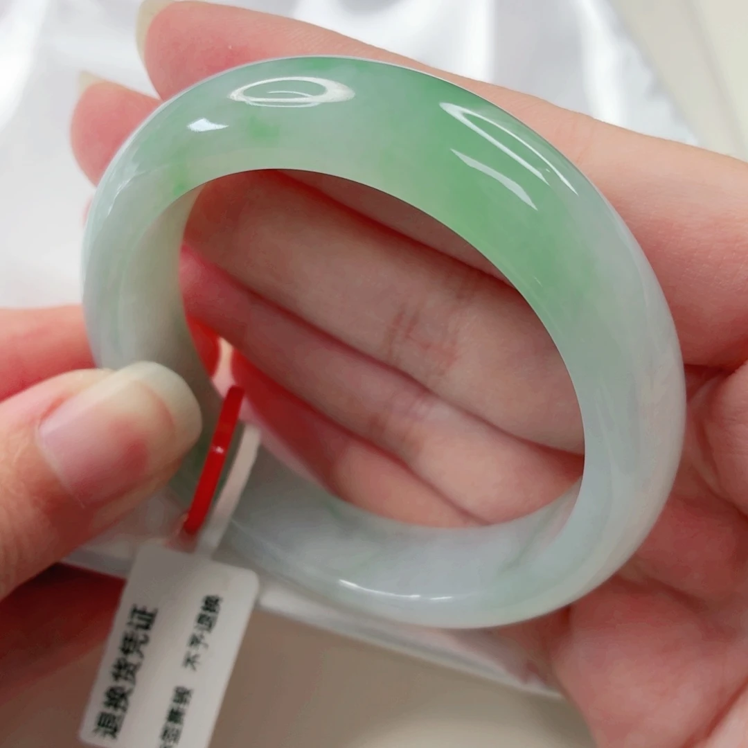 翡翠未镶嵌手镯50.2圈x566