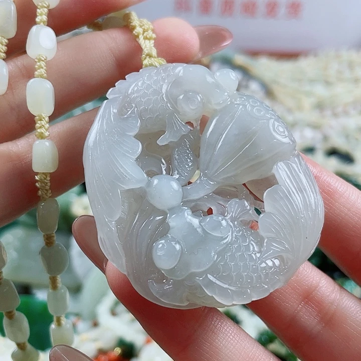 颈饰未镶嵌和田玉