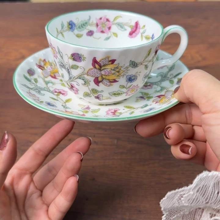 一个陶瓷物件哈哈哈哈