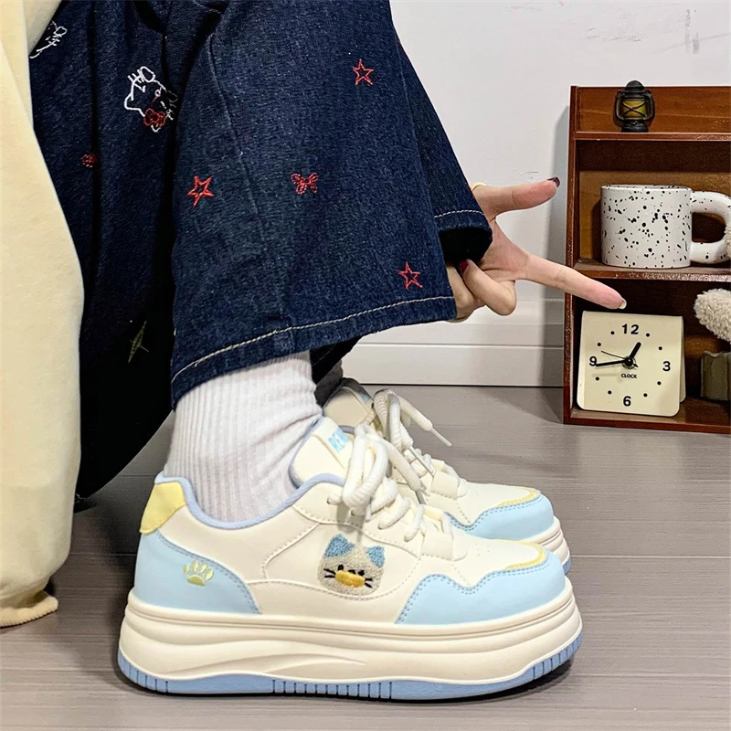 人本女鞋可爱小猫厚底小白鞋女2026春季新款百搭运动休闲板鞋学生