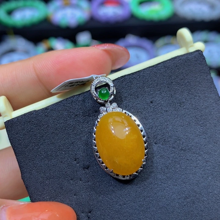 翡翠18K金镶嵌手链翡翠