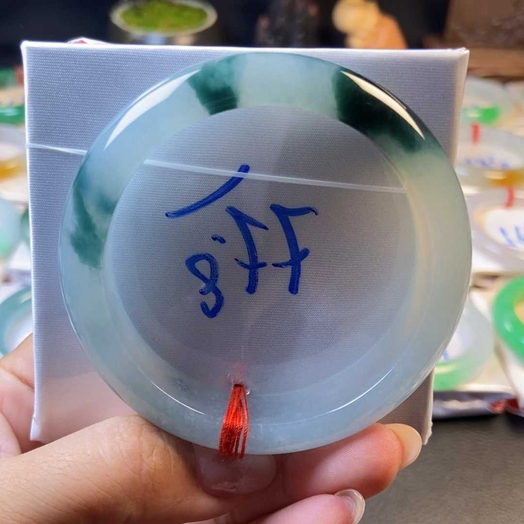 翡翠未镶嵌手镯25冰胶飘花