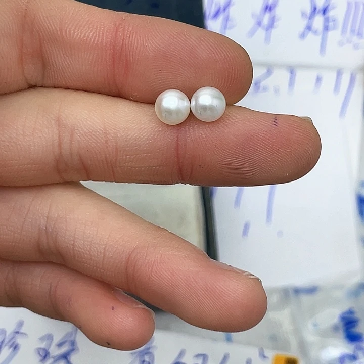 淡水珍珠耳饰银S925镶嵌吃***饱