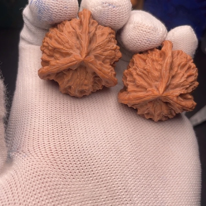 文玩核桃吊坠盘山