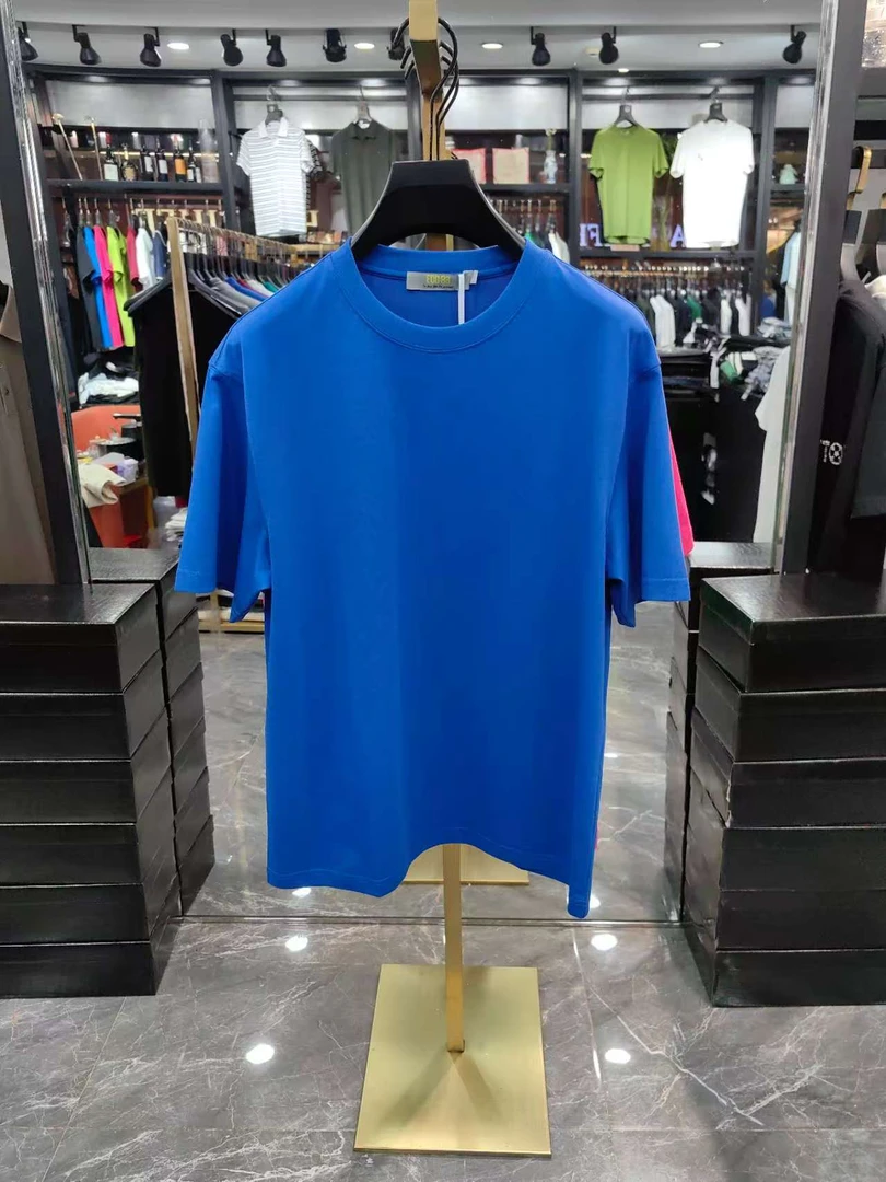 夏季圆领T恤休闲男士