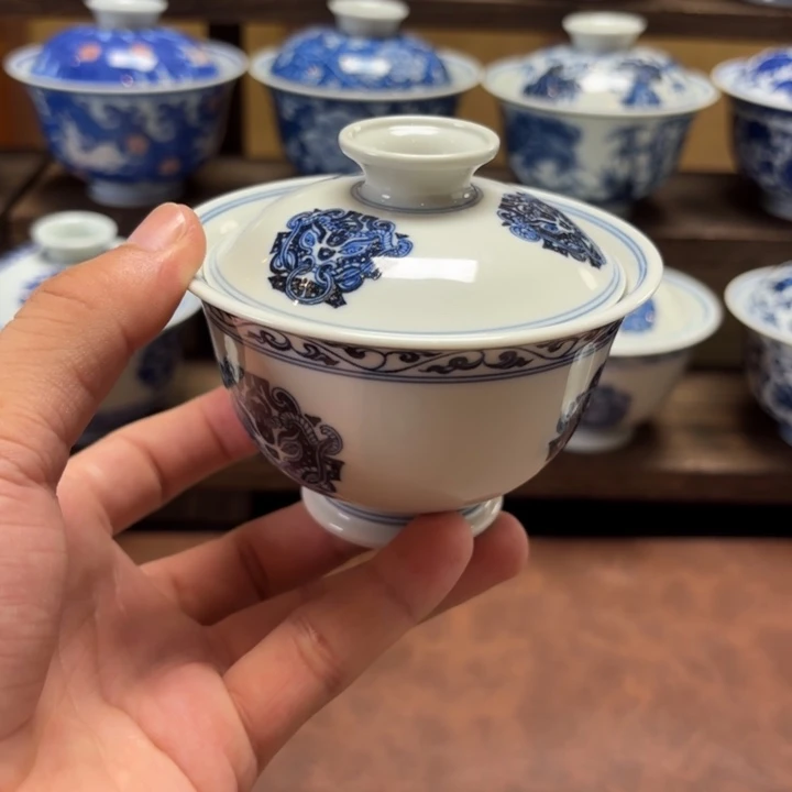 佐***人景德镇纯手工手绘饕餮盖碗