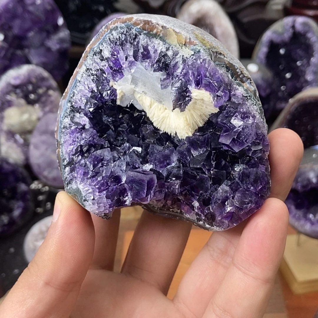 紫晶大型摆件（非配饰）未镶嵌