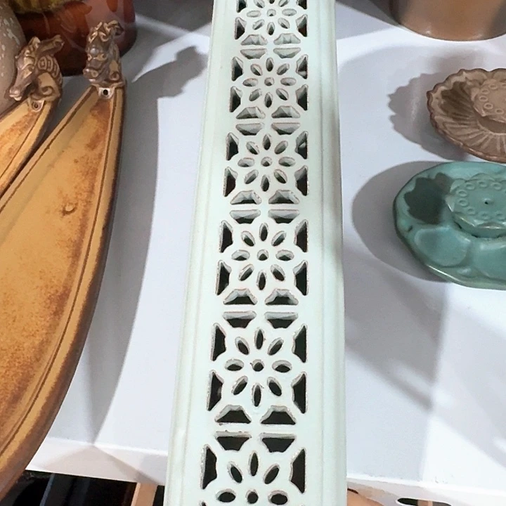 主人杯一个，瓷。。品茗