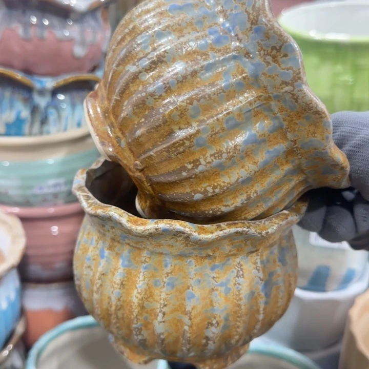 凑9块包邮，有孔，陶瓷花盆