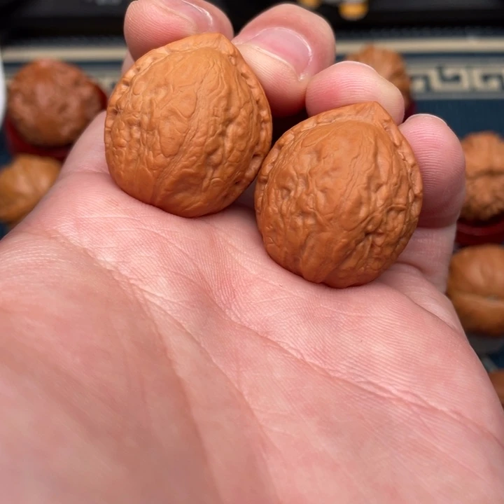 文玩核桃把件小红帽