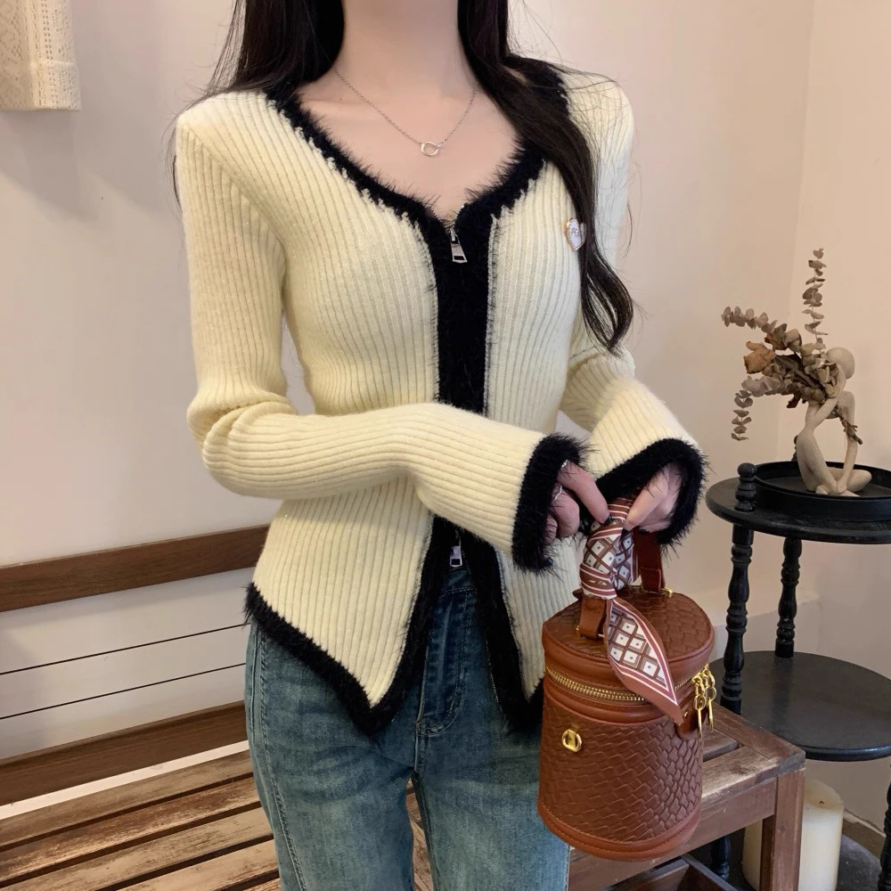 《艳小姐》家气质显瘦纯欲上衣