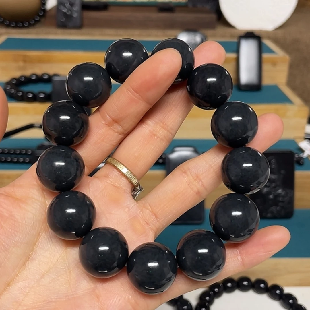 【闪购商品】手串未镶嵌和田玉(墨玉)卡18圆珠