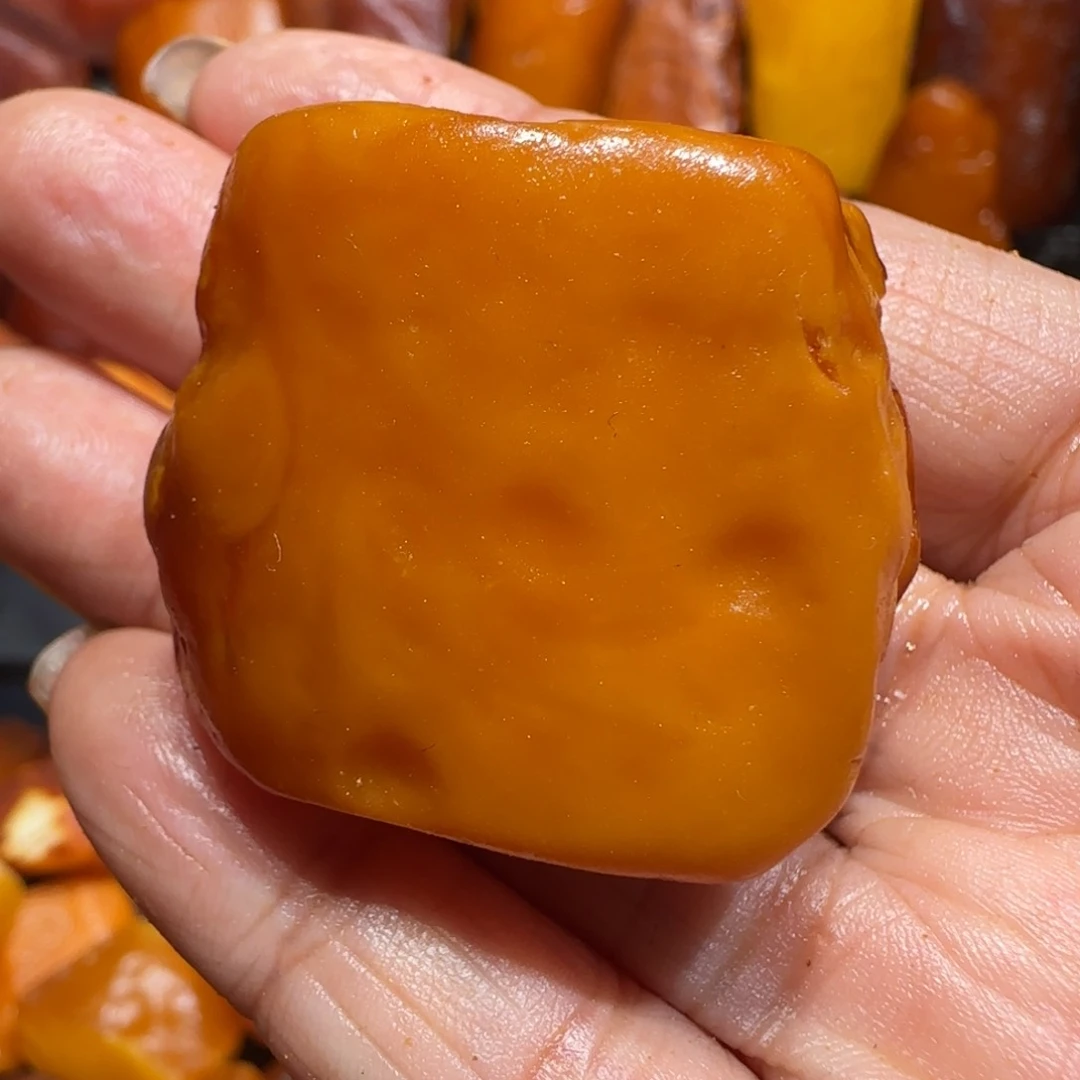 定制琥珀未镶嵌专属定制