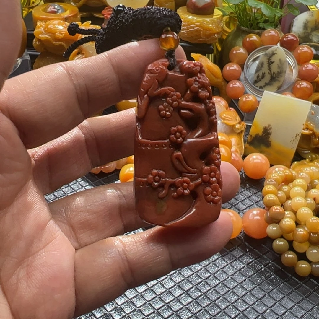 石英质玉未镶嵌颈饰