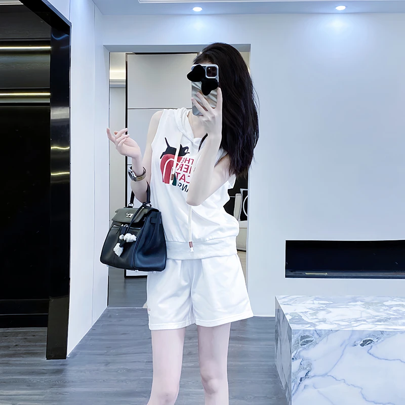 白色短裤套装女夏装两件套洋气炸街高级小众不撞衫一整套穿搭搭配