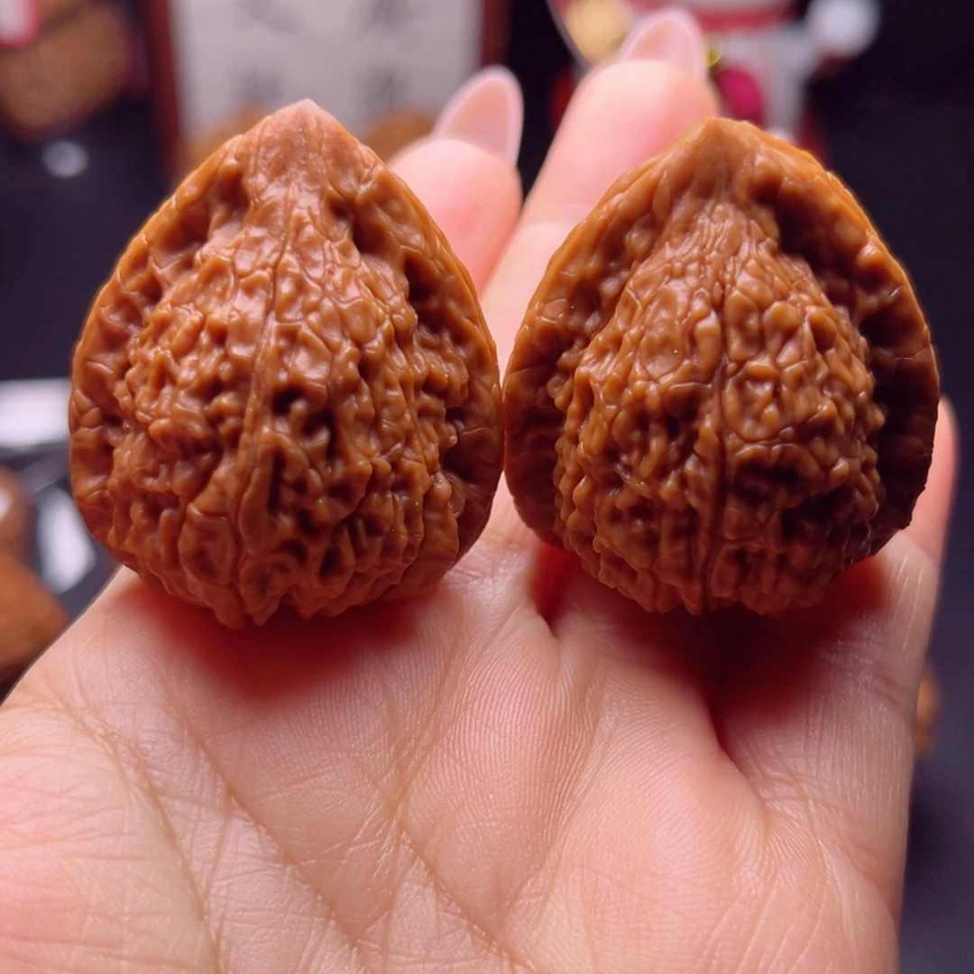 吊坠文玩核桃原树蛇王一抹红