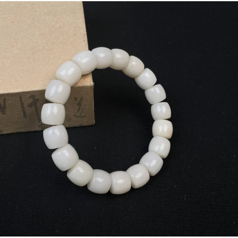 白玉菩提精美手串-LQ532