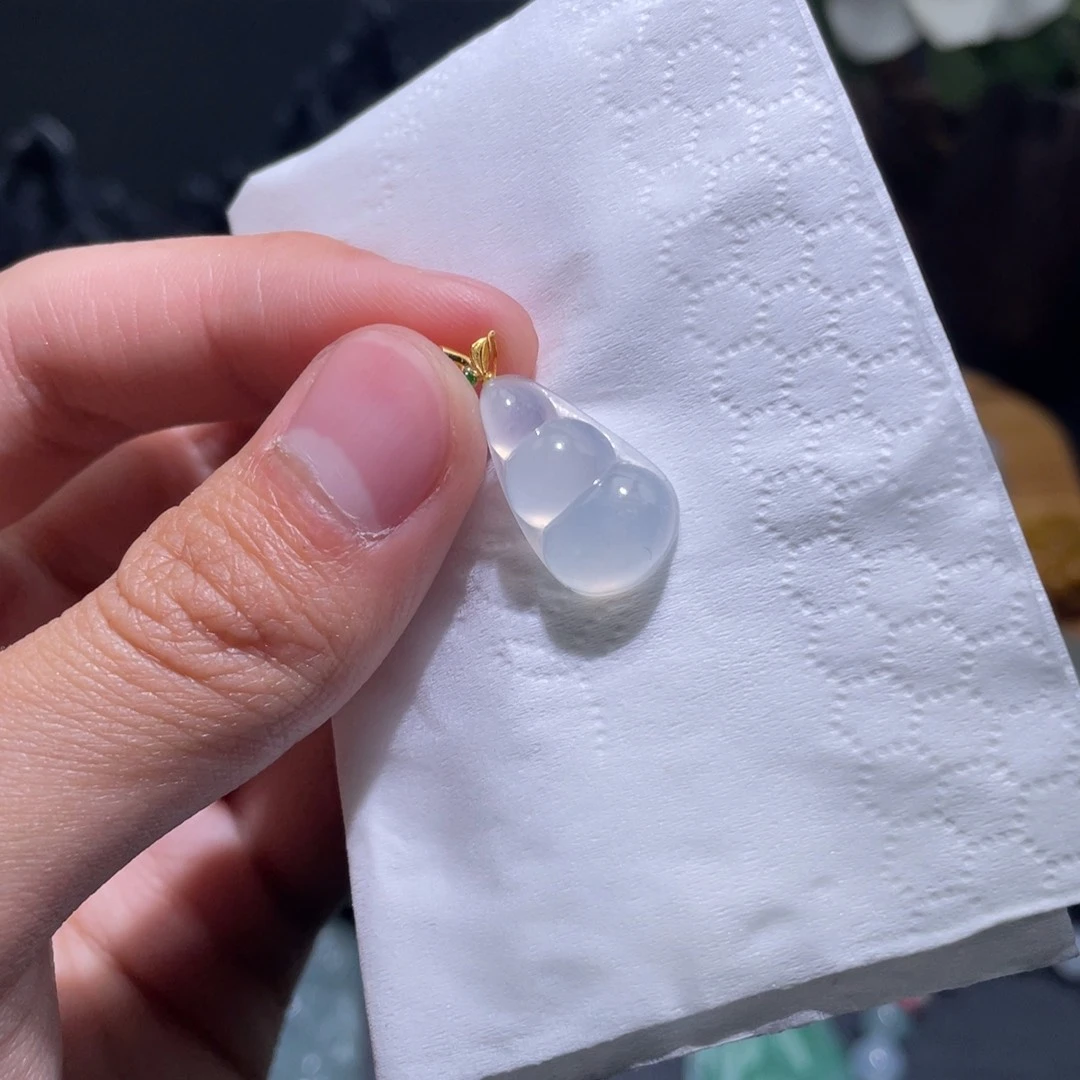 定制翡翠18K金镶嵌吊坠