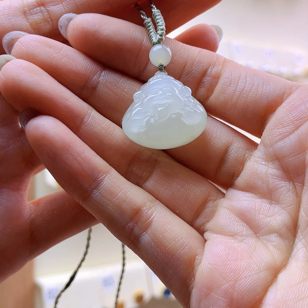 和田玉吊坠(赠链)未镶嵌