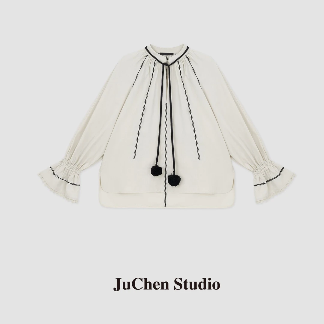 LIBOSHU“趁年华”北欧度假风绗线刺绣毛球减龄喇叭袖衬衫 SS123420