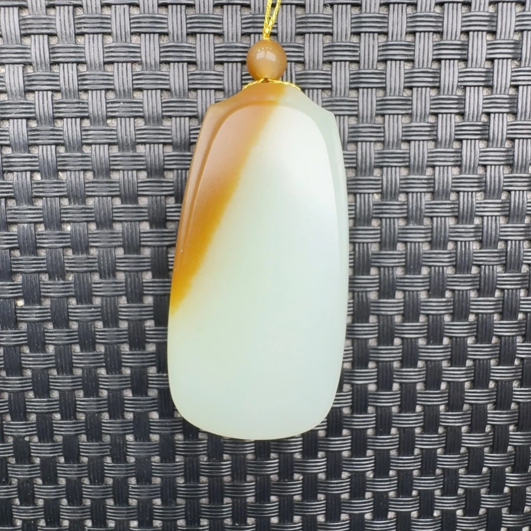 和田玉（糖玉）未镶嵌颈饰