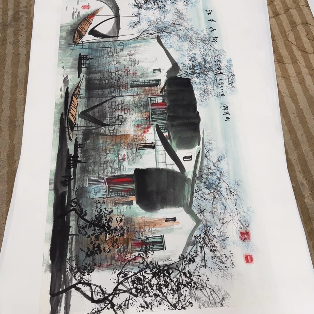 国画花鸟等图案为一体