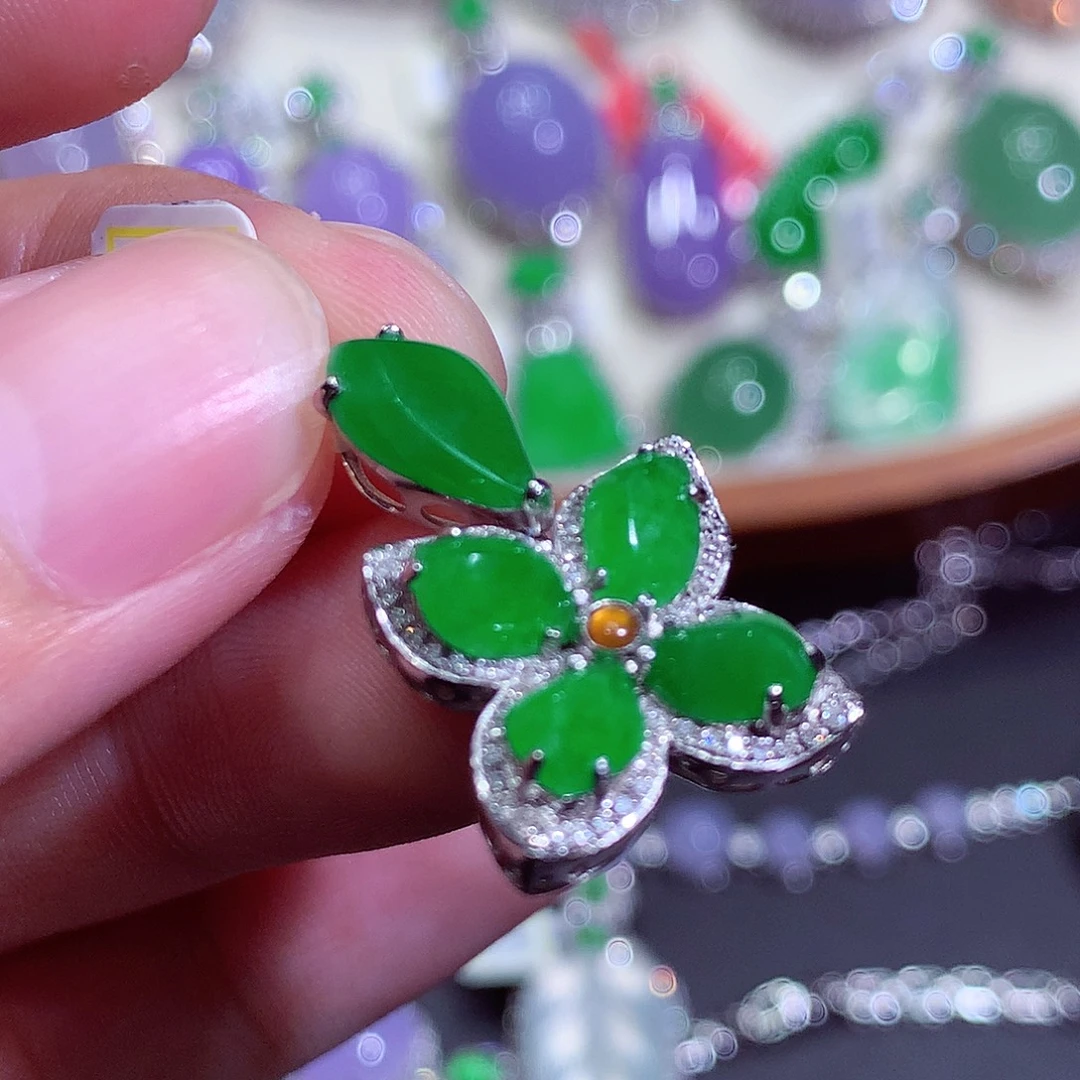 翡翠18K金镶嵌吊坠(不含链)