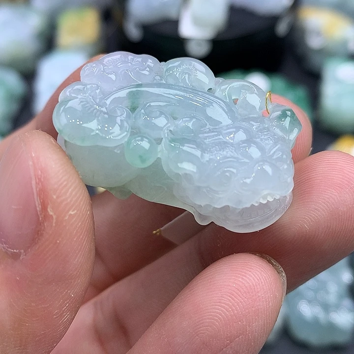 翡翠未镶嵌颈饰天然缅甸翡翠貔貅吊坠