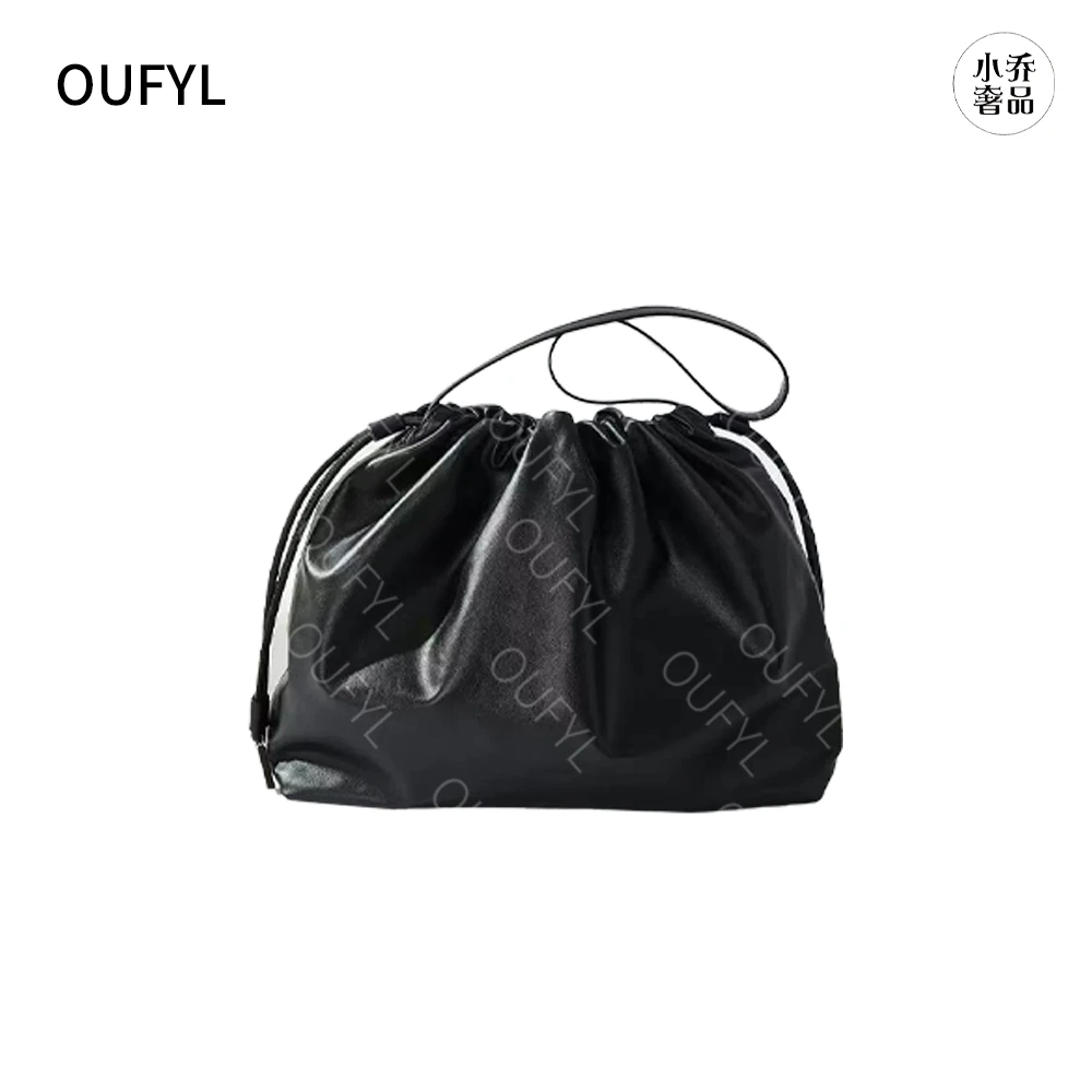 【小乔奢品】小牛皮TR云朵气质黑色时尚简约抽绳小挎包手袋包包女