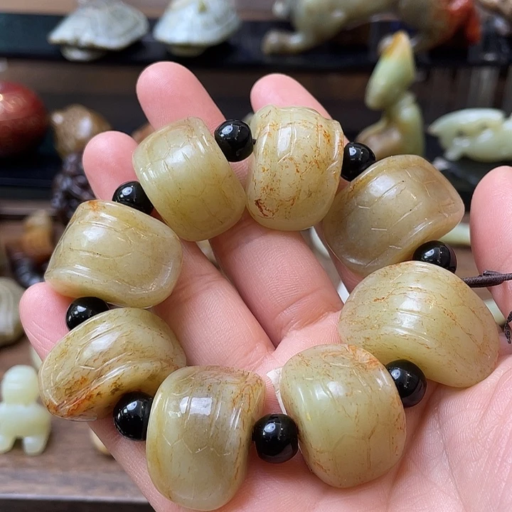 和田玉（糖玉）未镶嵌颈饰