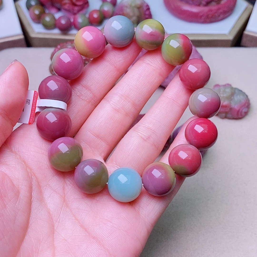 用***户玛瑙/玉髓未镶嵌珠宝奇石盐源玛瑙定制