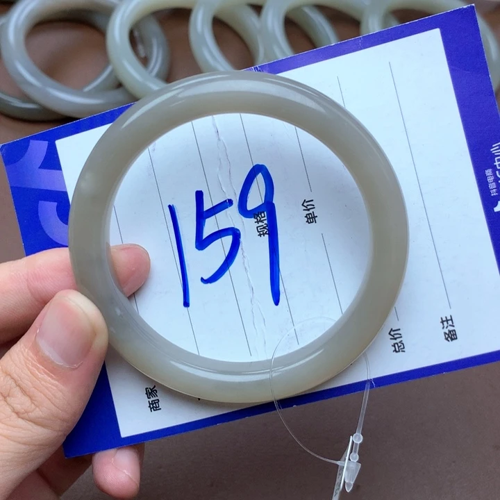 和田玉手镯未镶嵌57