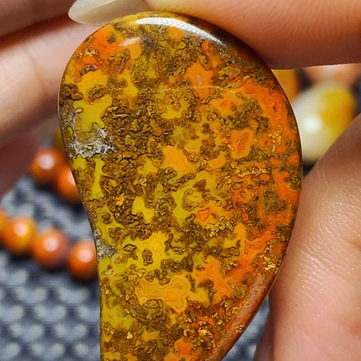 玛瑙/玉髓颈饰未镶嵌春***生