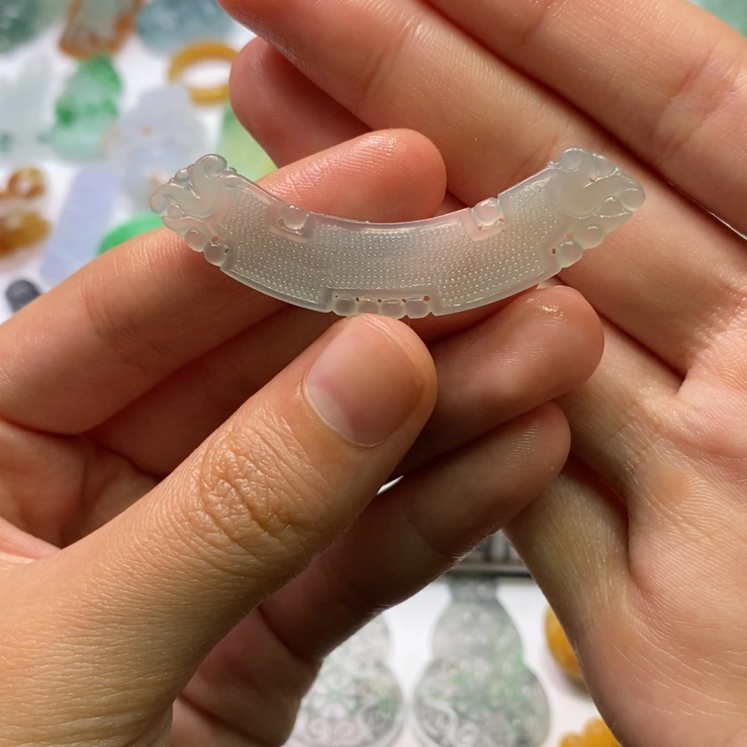 定制翡翠未镶嵌吊坠