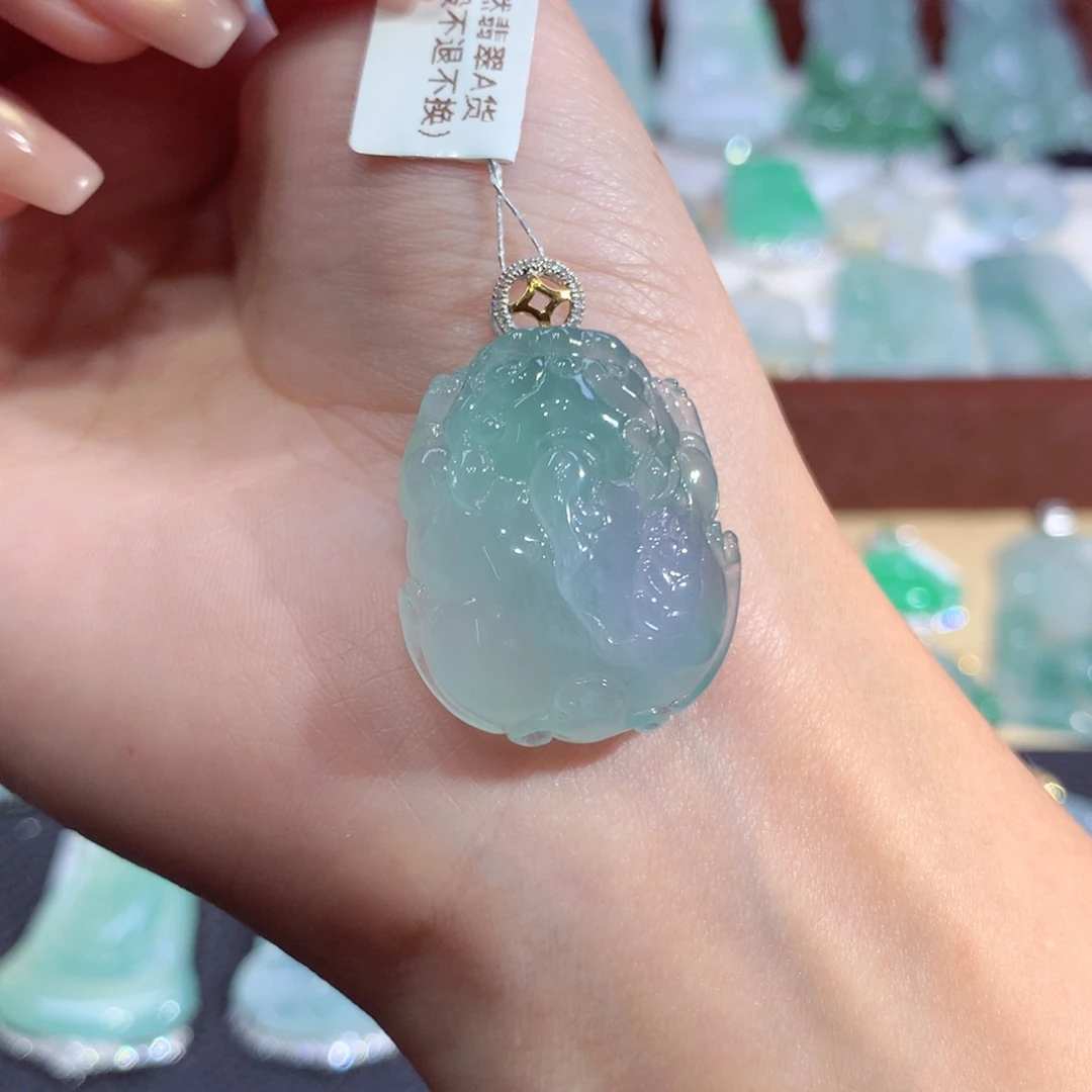 吊坠(不含链)18K金镶嵌翡翠