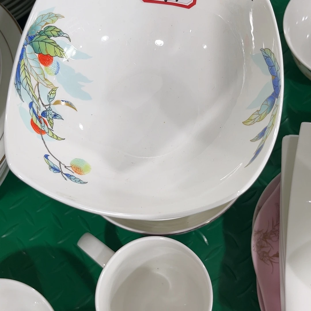 瓷片荔枝六寸方深盘两个