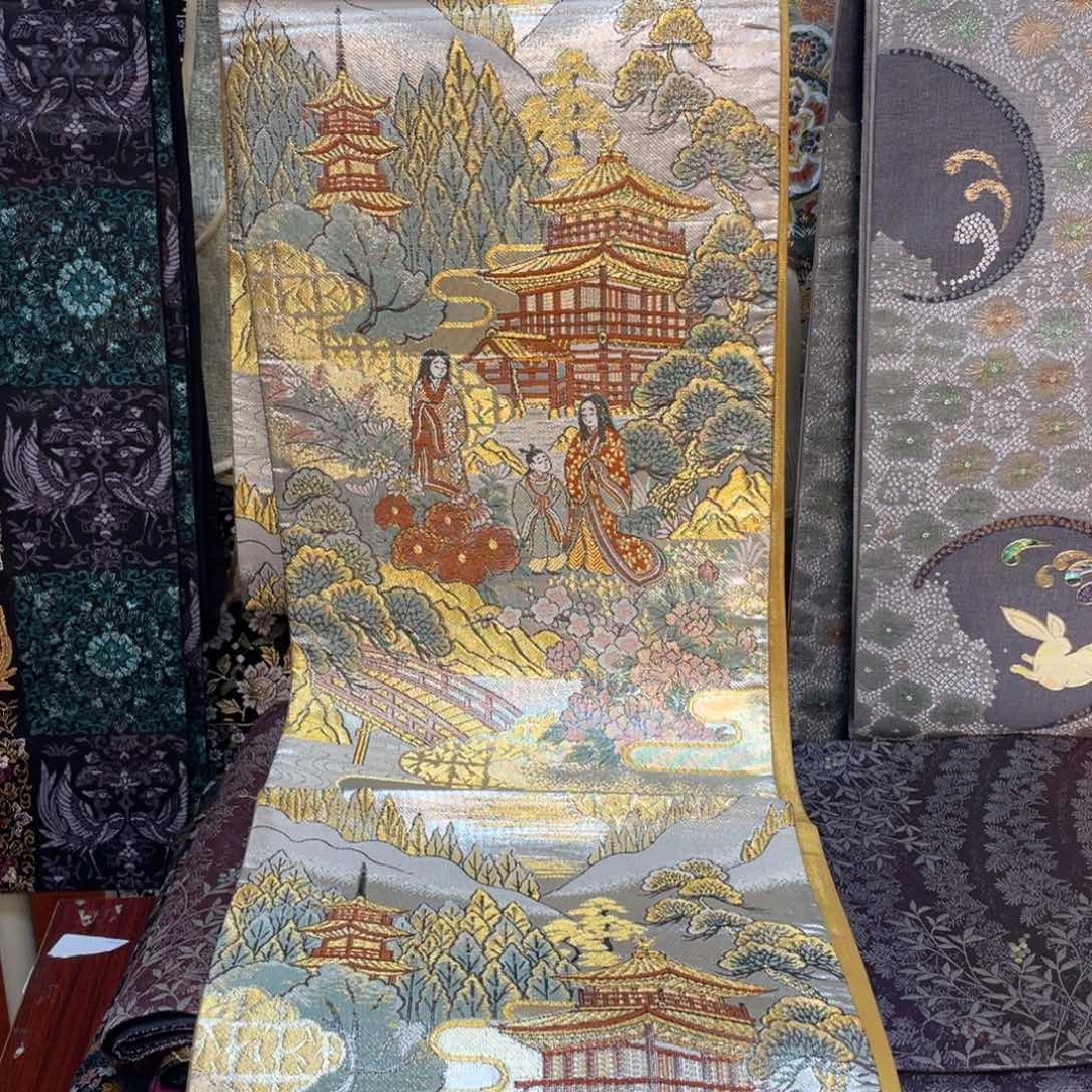 织绣织锦等多种工艺