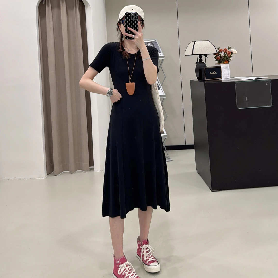 【ZMMY严选私服】早秋新款百搭纯色修身A字裙子4090817