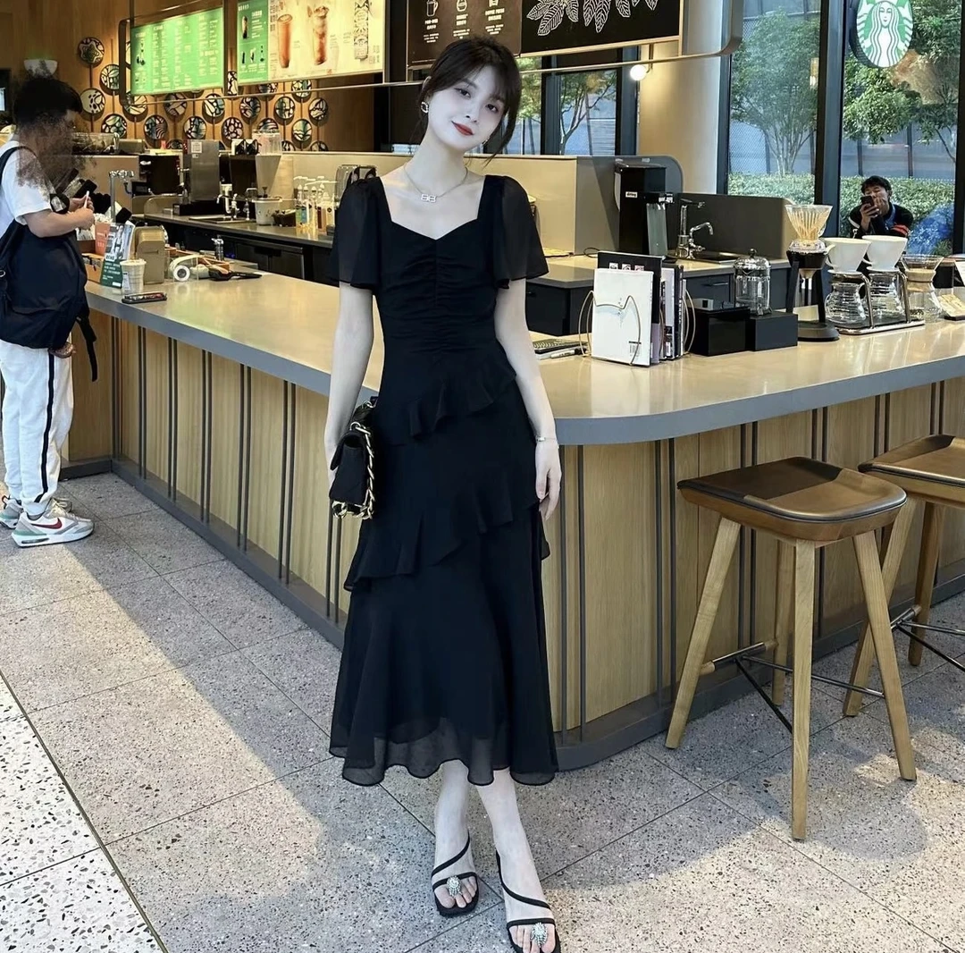 大码女装方领法式甜美不褪色夏季连衣裙时尚裙子收腰不规则