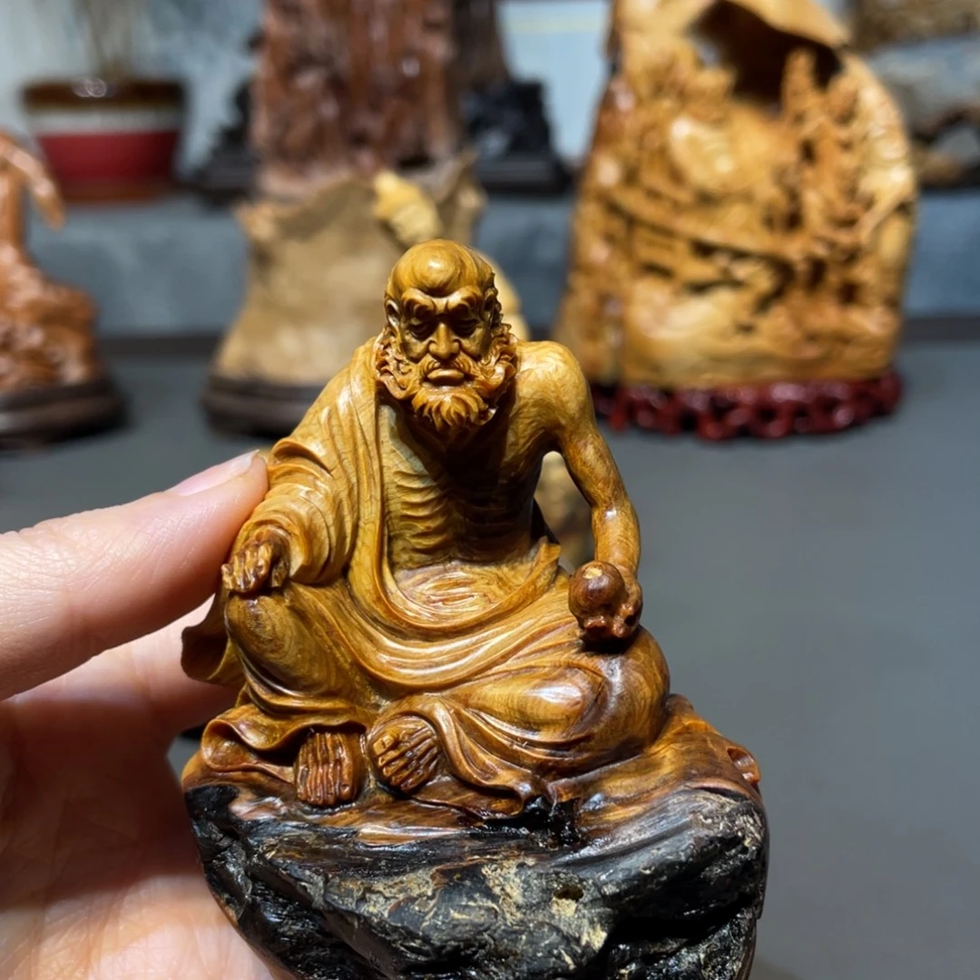 随***性柏木（崖柏）达摩工艺品