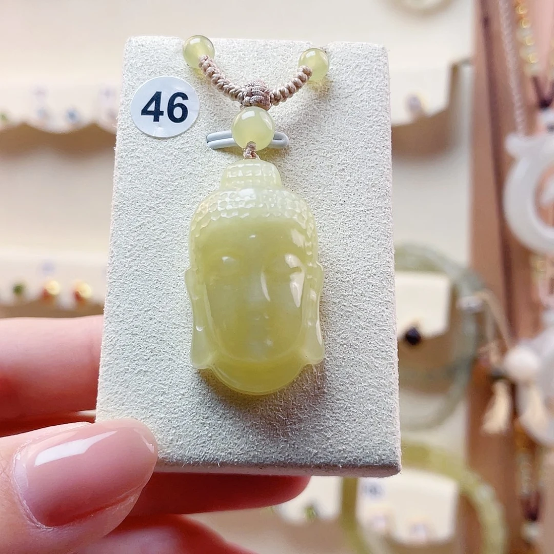 和田玉未镶嵌吊坠(赠链)