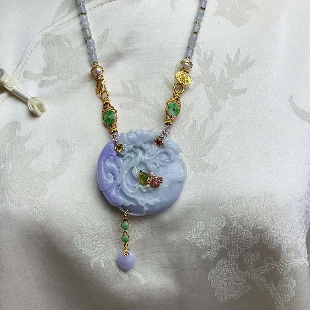 翡翠颈饰未镶嵌天然