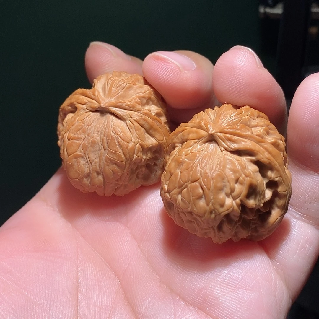 把件文玩核桃36白狮子蛇头全品