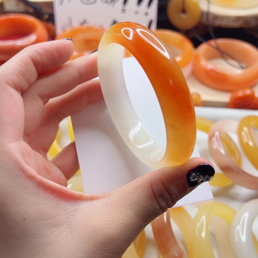 石英质玉（黄龙玉）未镶嵌手镯微瑕建议勿拍4