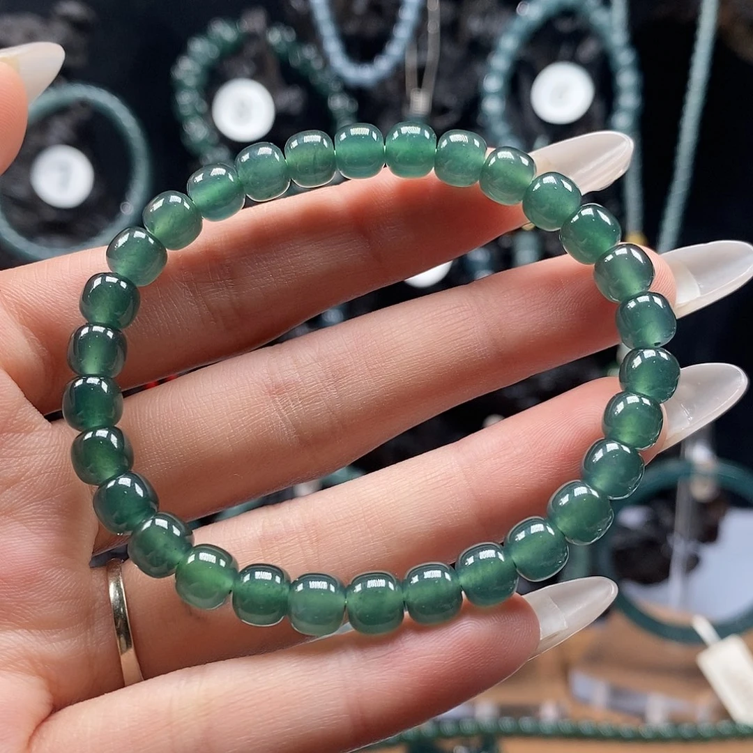 未镶嵌手链翡翠6.6mm老型珠手串（微暇）