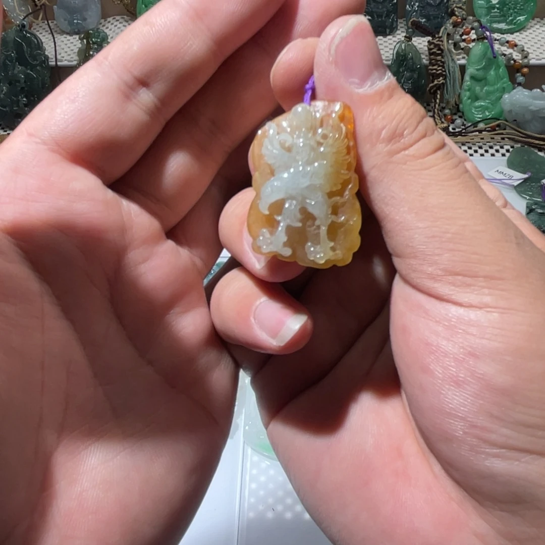 翡翠颈饰未镶嵌天然