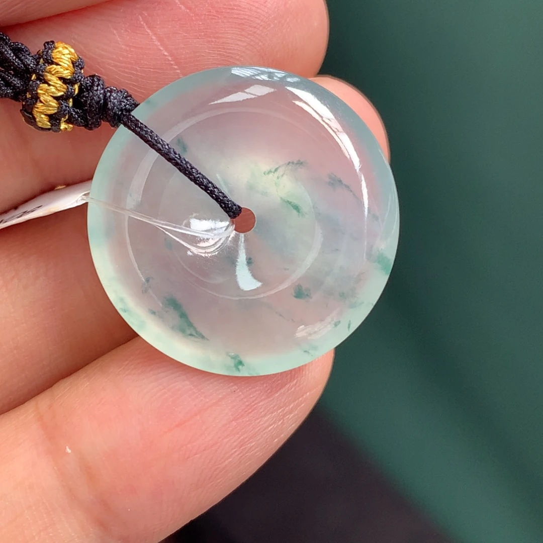 翡翠未镶嵌颈饰上新